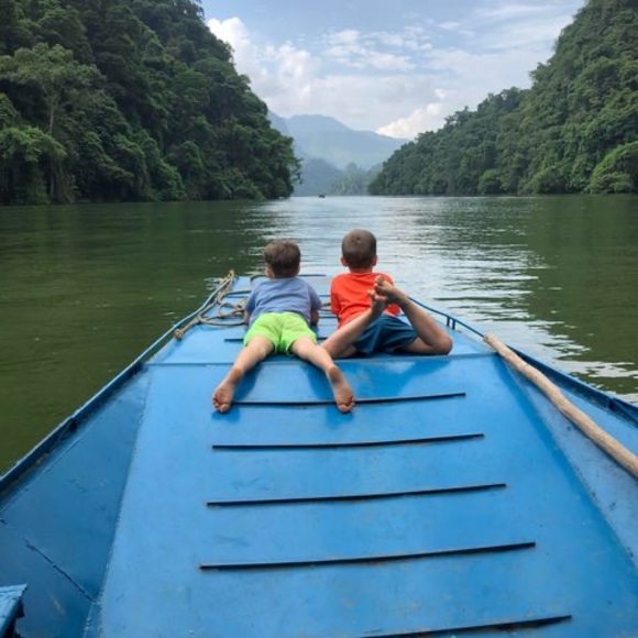 Meet your Posher, Larissa - Picture 1 of 1